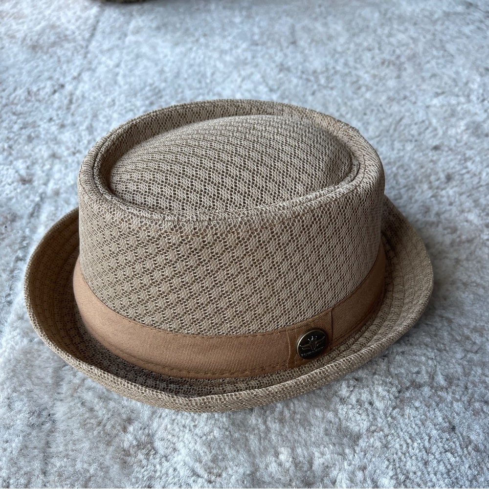 Breathable Mesh British Jazz Hat - Foldable Flat Brim Visor, Polyester, new